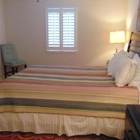 W2 Ocean Walk Resort Upstairs 2 Bed King And Two Twins Next To Back Pool St. Simons Island 외부 사진