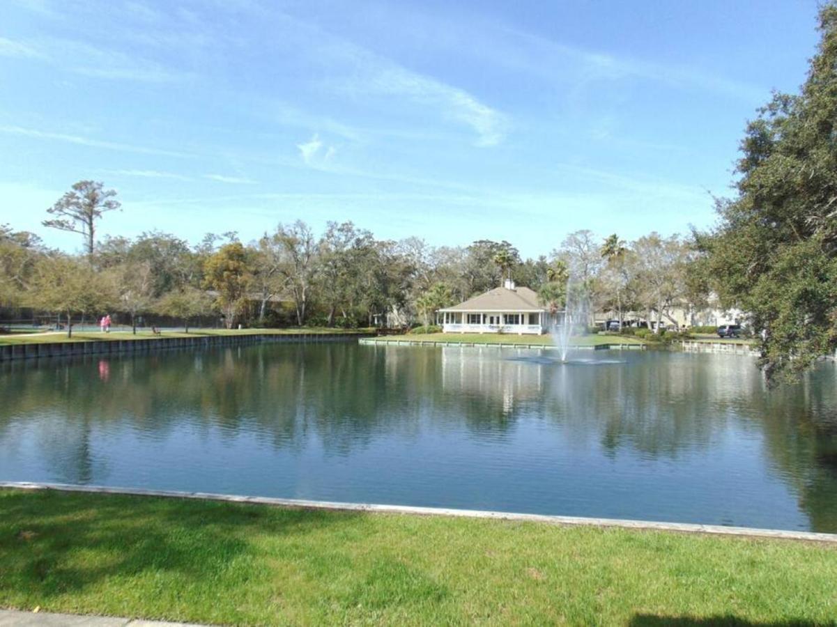 W2 Ocean Walk Resort Upstairs 2 Bed King And Two Twins Next To Back Pool St. Simons Island 외부 사진