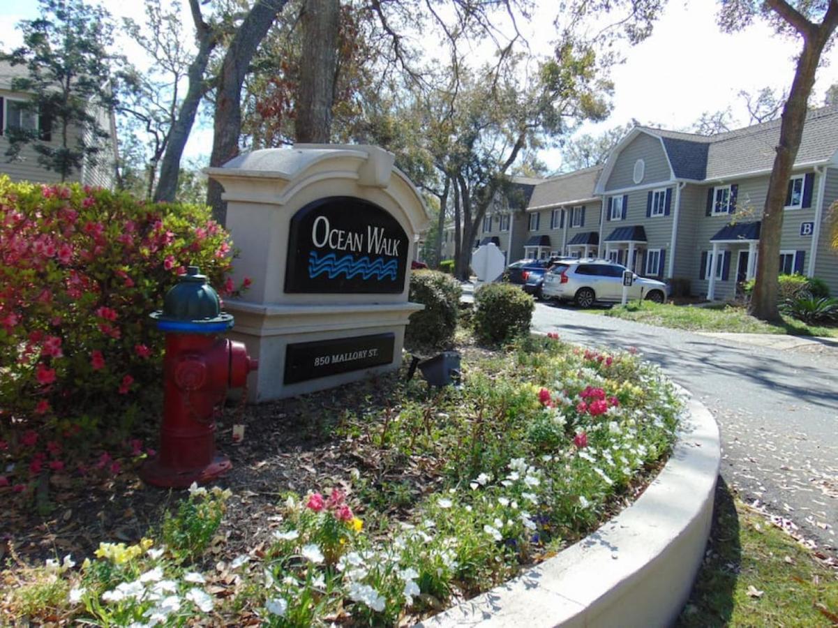 W2 Ocean Walk Resort Upstairs 2 Bed King And Two Twins Next To Back Pool St. Simons Island 외부 사진
