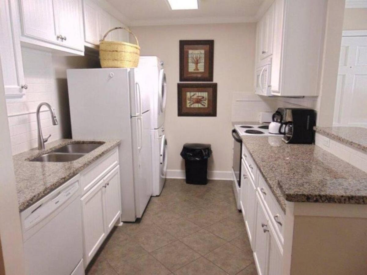 W2 Ocean Walk Resort Upstairs 2 Bed King And Two Twins Next To Back Pool St. Simons Island 외부 사진
